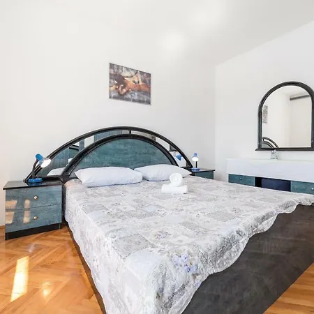 Neda House Βόντιτσε