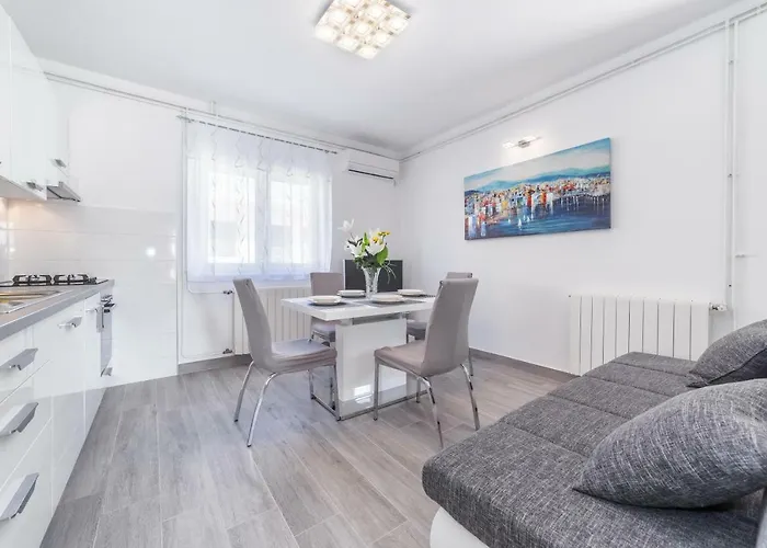 Διαμέρισμα Neda House *